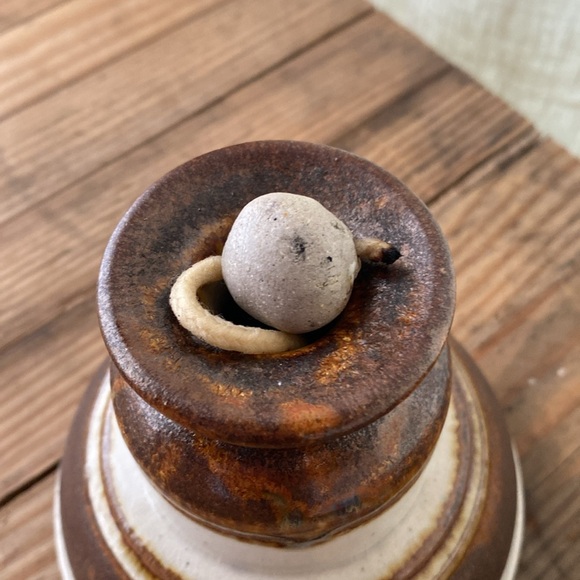 Vintage Studio Pottery Oil Lamp - Picture 3 of 4